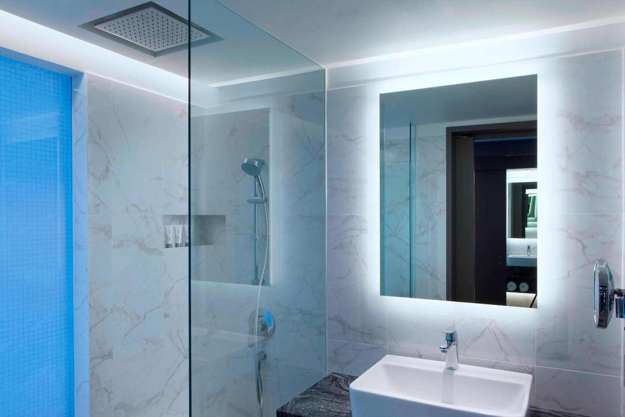 Deluxe Double Room,1643167232:JPEG